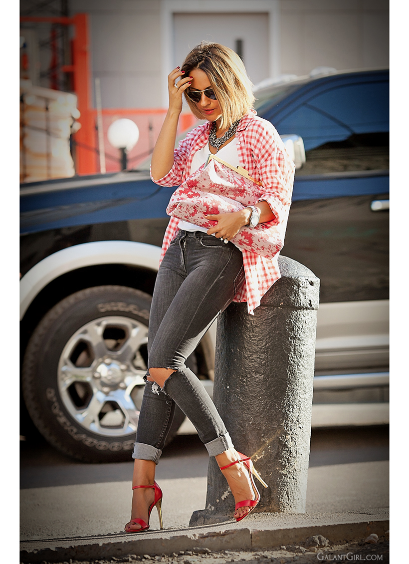 stella mccartney lucia clutch and ripped jeans and checkes shirt look by GalantGirl.com