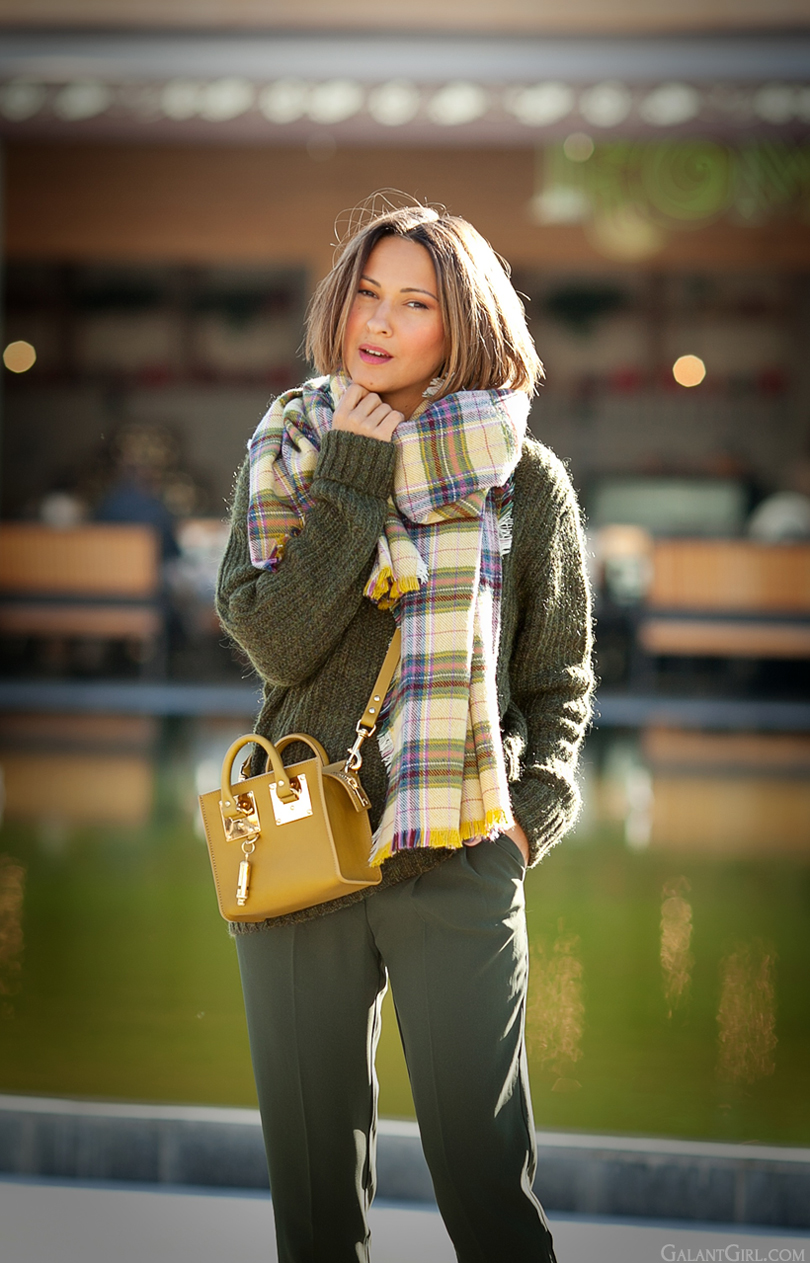 warm autumn outfit 2014 on GalantGirl.com with Sophie Hulme tote