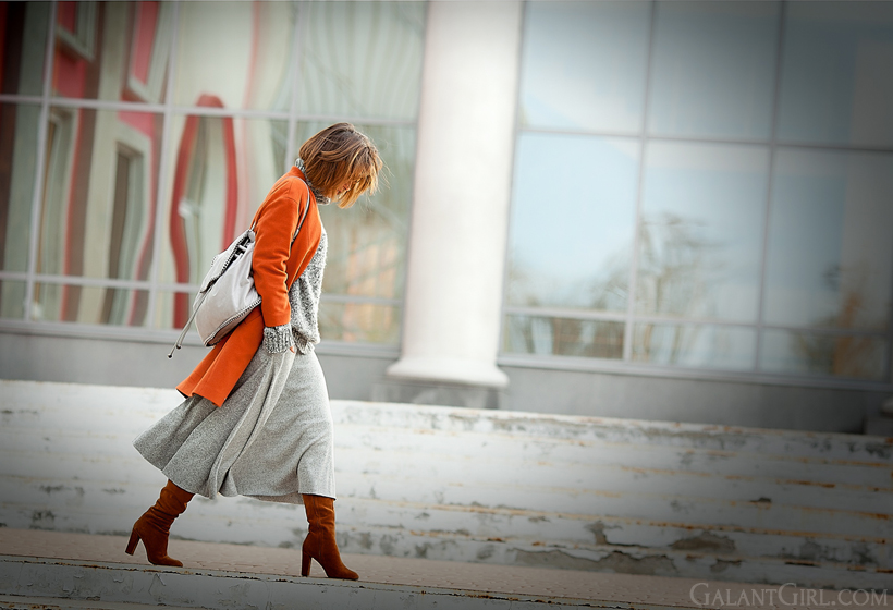rust coat outfit on GalantGirl.com