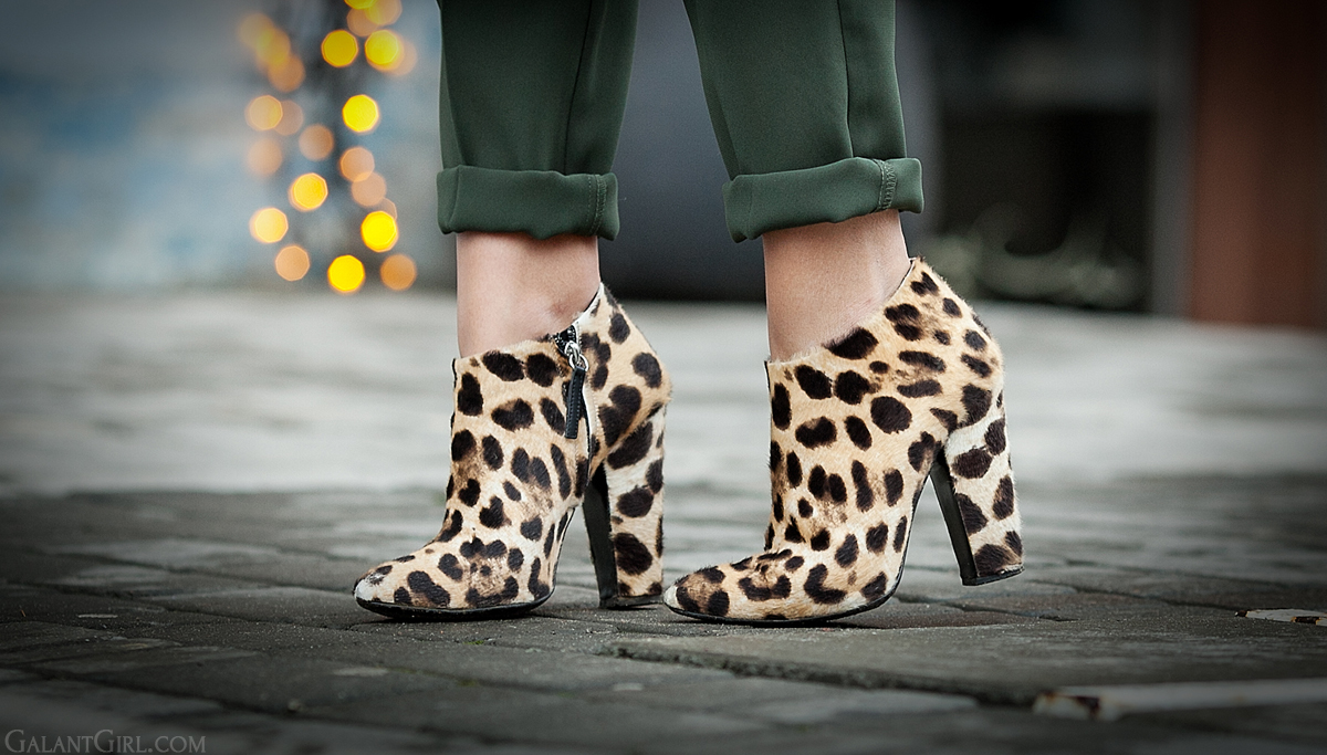 leopard print booties,