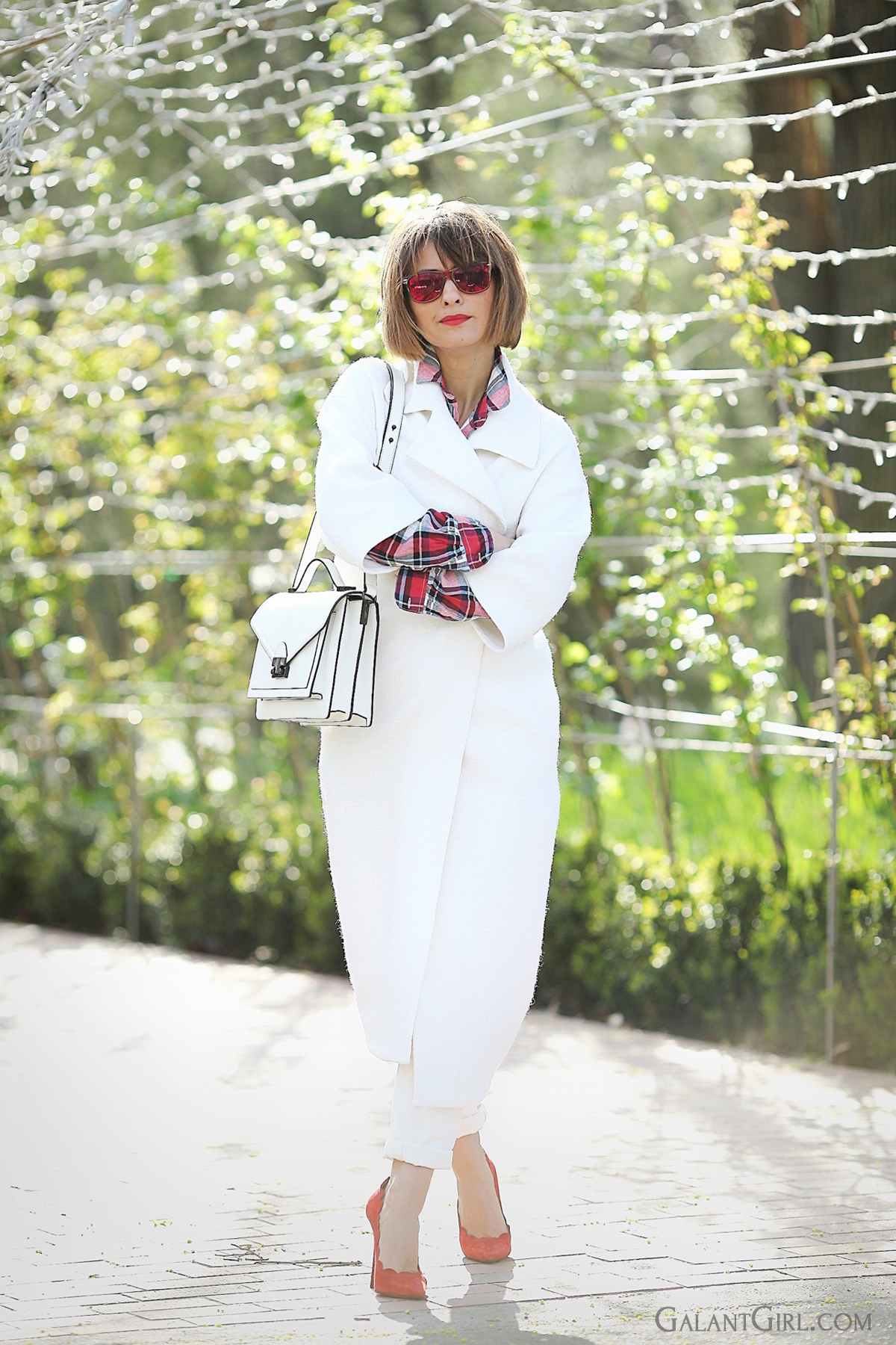 total white street style outfit with LOEFFLER RANDALL bag on galantGirl.com for editorial