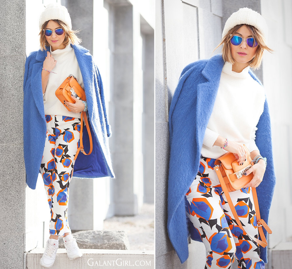 prinyed-trousers-and-blue-coat-outfit-for-winter