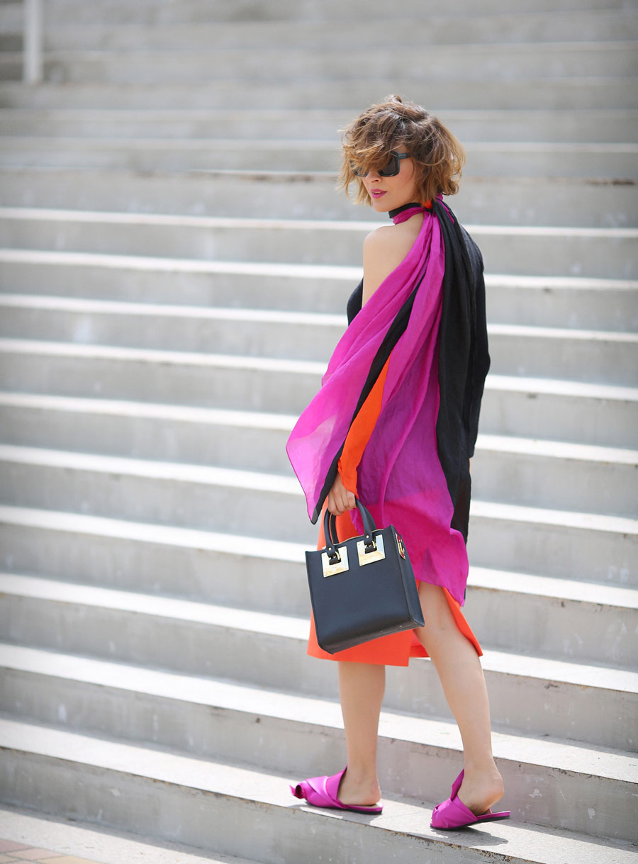 COLORBLOCKING OUTFITS, color block outfits, sophie hulme bag outfits, 